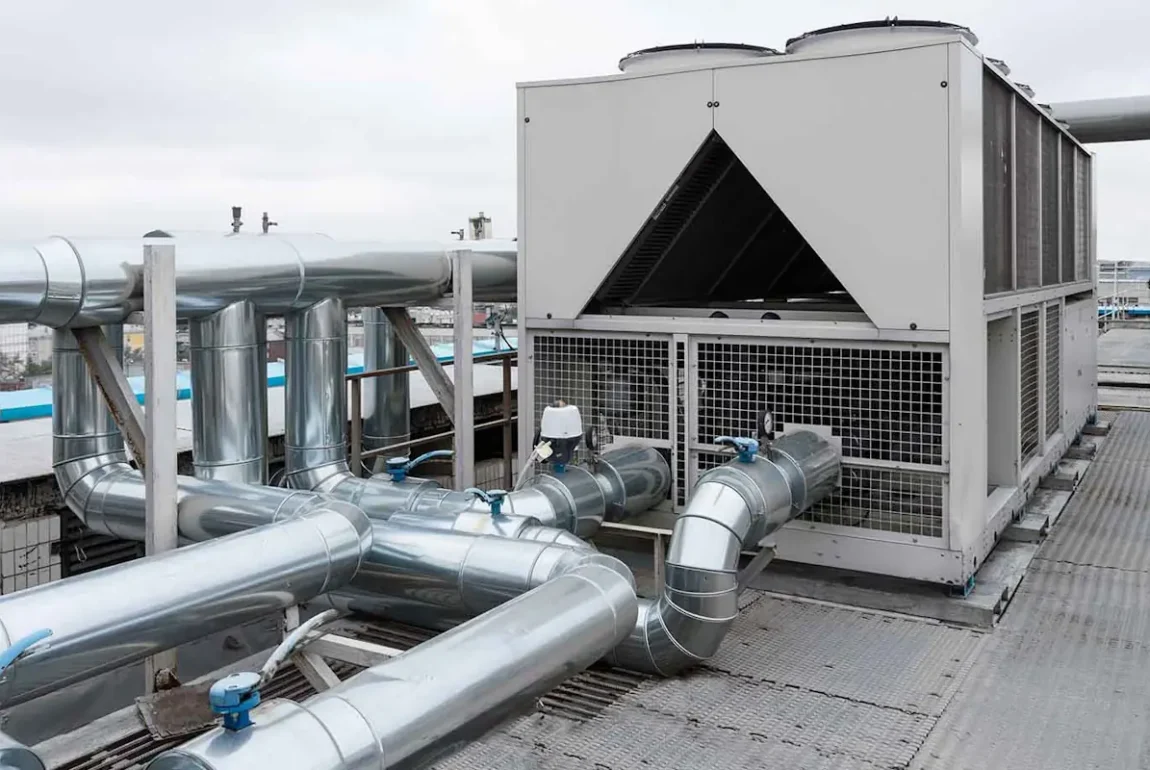 İlaç fabrikası chiller sistemleri Alışveriş merkezi chiller sistemleri chiller servisi